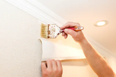 Pose de papier peint à Andelnans — revêtements muraux et toiles de verre